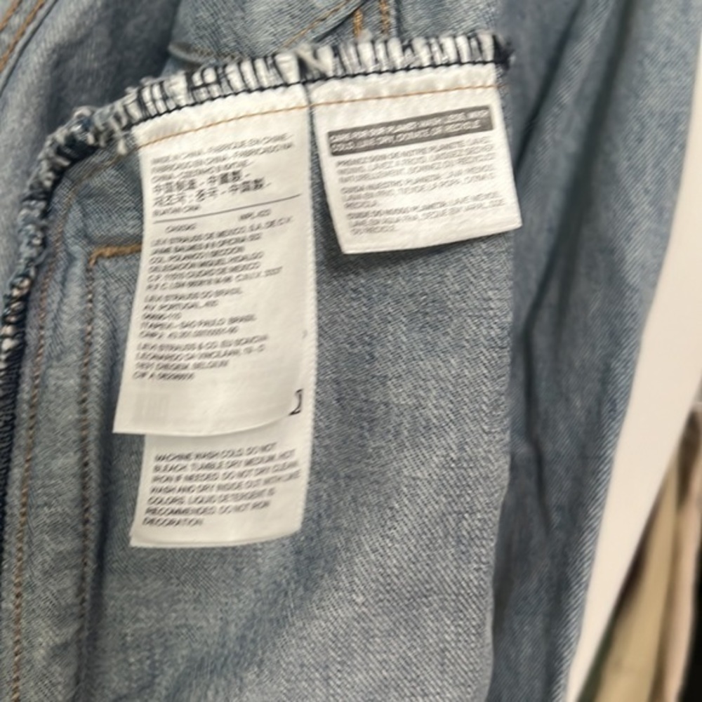 Levis denim jacket‎ - Picture 3 of 5